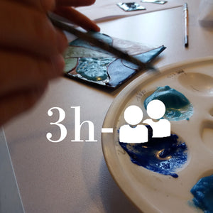 Palette de peintures de couleur bleue pour la fabrication d'objets de déco en émaux.