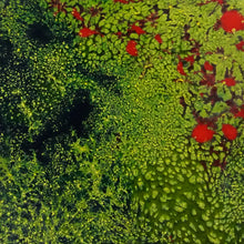 Charger l&#39;image dans la galerie, Zoom sur la partie central du tableau d&#39;art contemporain d&#39;Anne de La Forge, composition de cette pièce avec une plaque de cuivre carré et des emaux grand feu virtrifié.
