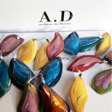 Charger l&#39;image dans la galerie, Boucles d&#39;oreilles - émaux sur cuivre - incrustations fil d&#39;argent -  montée sur apprêt en argent 925 - pièces uniques
