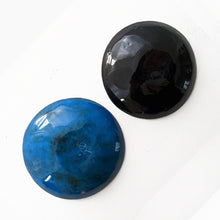 Load image into Gallery viewer, Vue du dessous des 2 coupelles de 75 mm de diamètre
